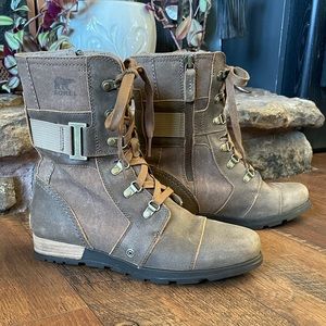 Sorel Major Carly Boots 💖 Like New 💖